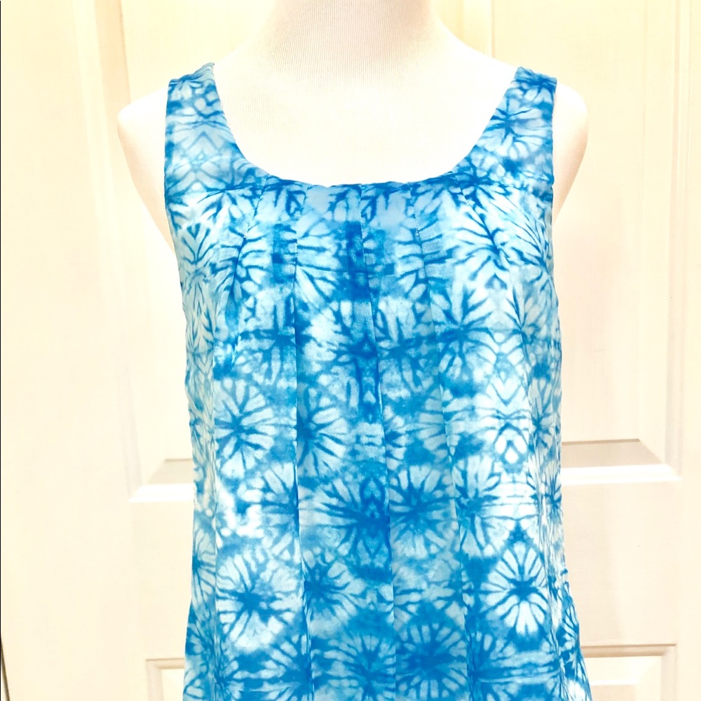 Casual Freedom size small top